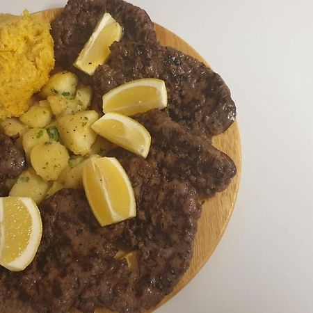El Rocol Aparthotel Vezza dʼOglio Εξωτερικό φωτογραφία