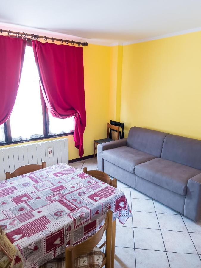 El Rocol Aparthotel Vezza dʼOglio Εξωτερικό φωτογραφία