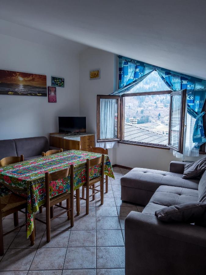 El Rocol Aparthotel Vezza dʼOglio Εξωτερικό φωτογραφία