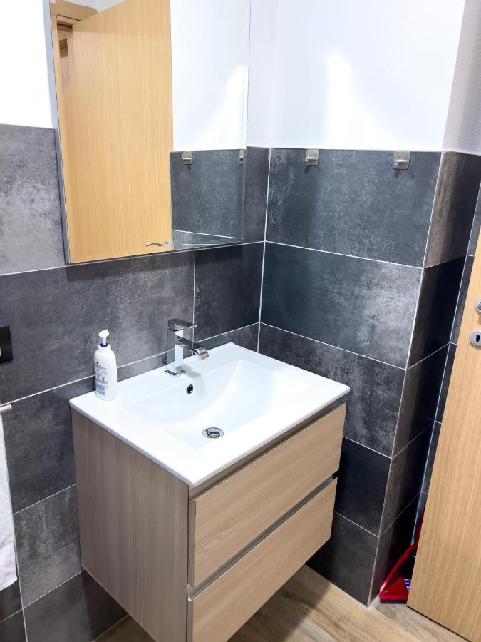 El Rocol Aparthotel Vezza dʼOglio Εξωτερικό φωτογραφία
